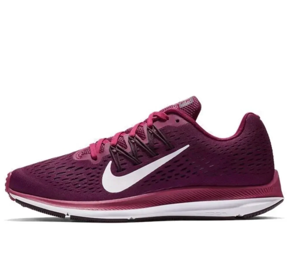 Nike Zoom Winflo 5 in True Berry Purple Sneakers 7.5 Womens Pink Purple Sneakers